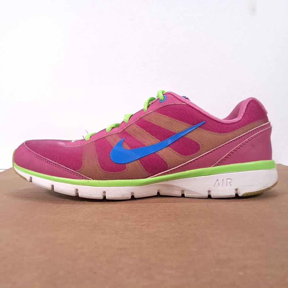 Nike Athletic Shoes Women 8.5 Total Core TR Pink Running Sneakers 488111-643